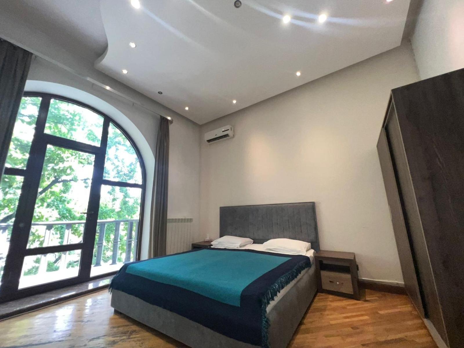Saryan Hotel Erivan Dış mekan fotoğraf